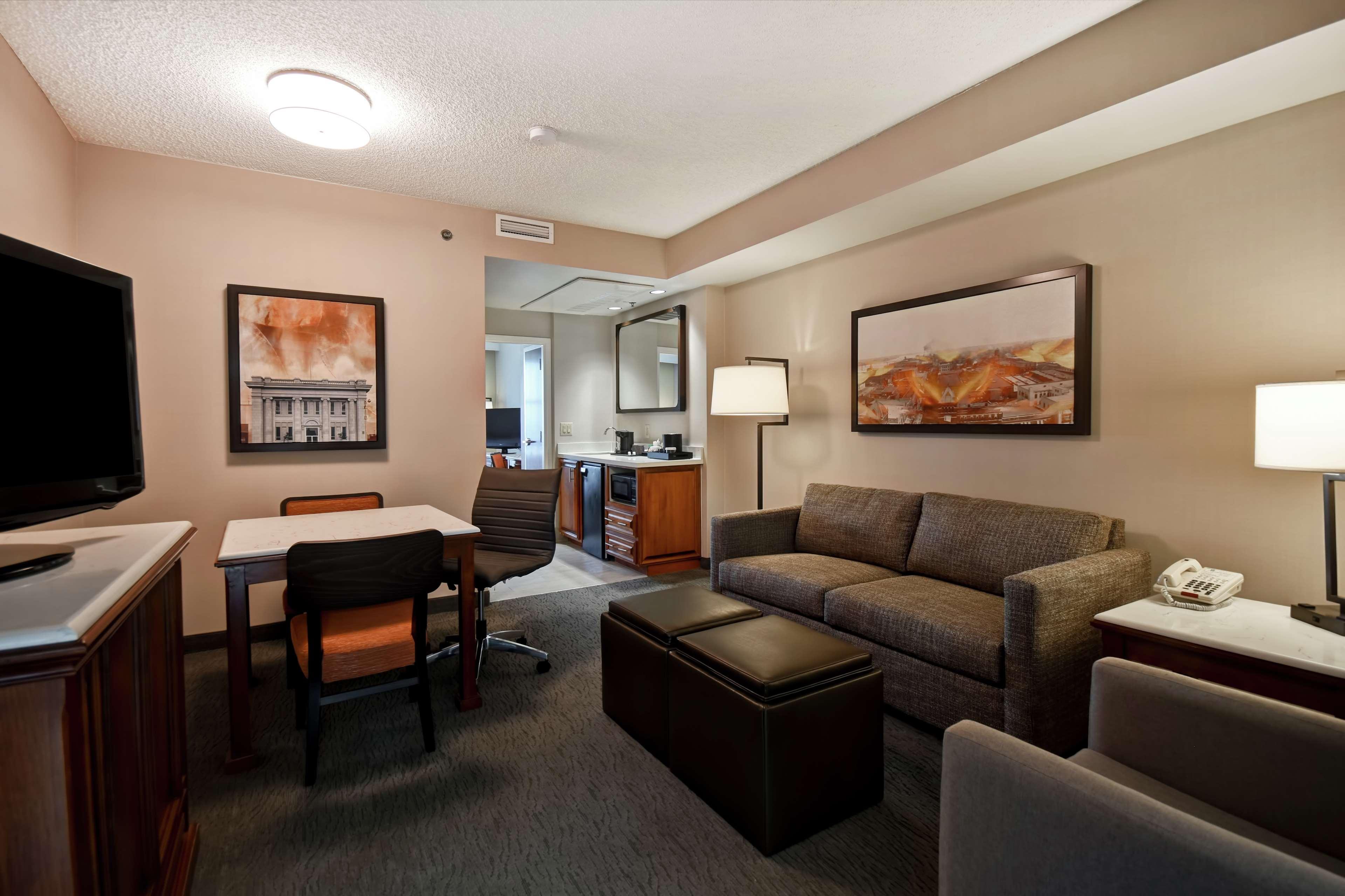 Embassy Suites Little Rock Exteriér fotografie