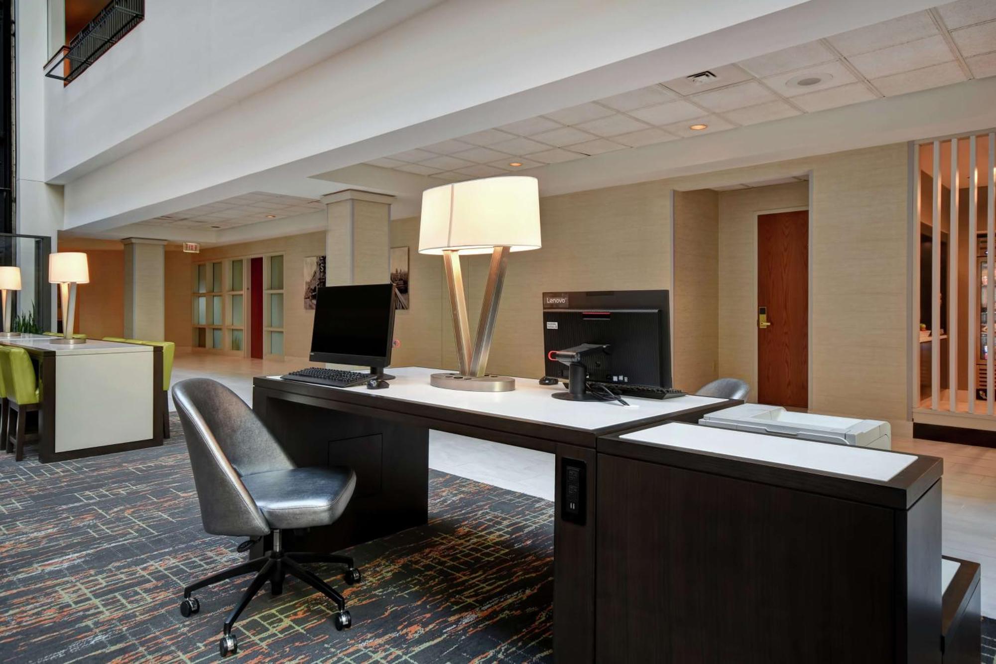 Embassy Suites Little Rock Exteriér fotografie