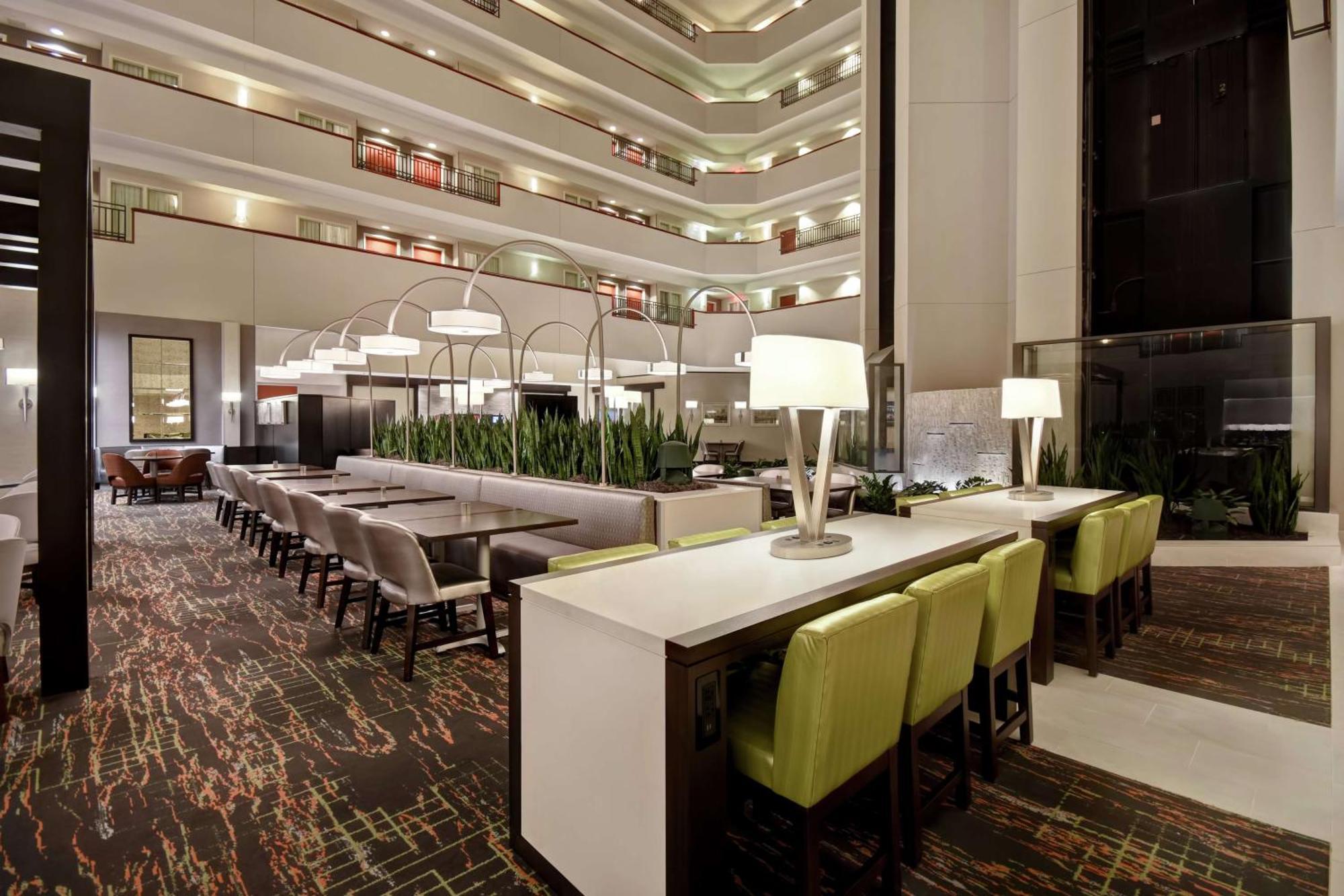 Embassy Suites Little Rock Exteriér fotografie